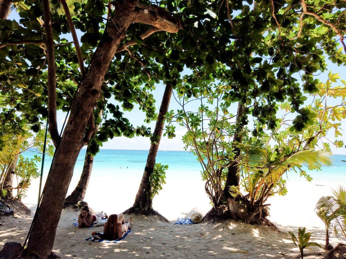 Cocoloco Beach Resort Manoc-Manoc Eksteriør bilde