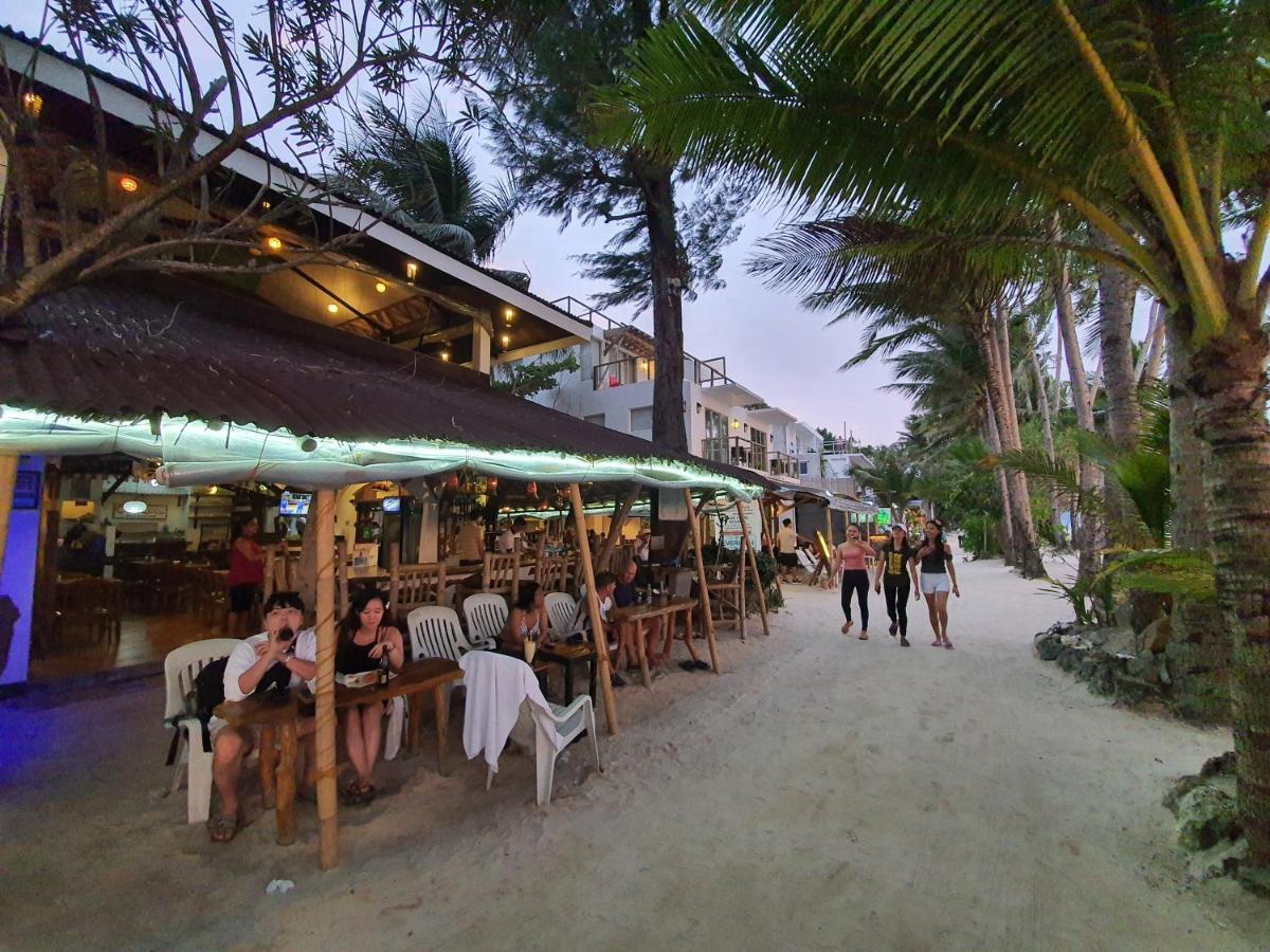 Cocoloco Beach Resort Manoc-Manoc Eksteriør bilde
